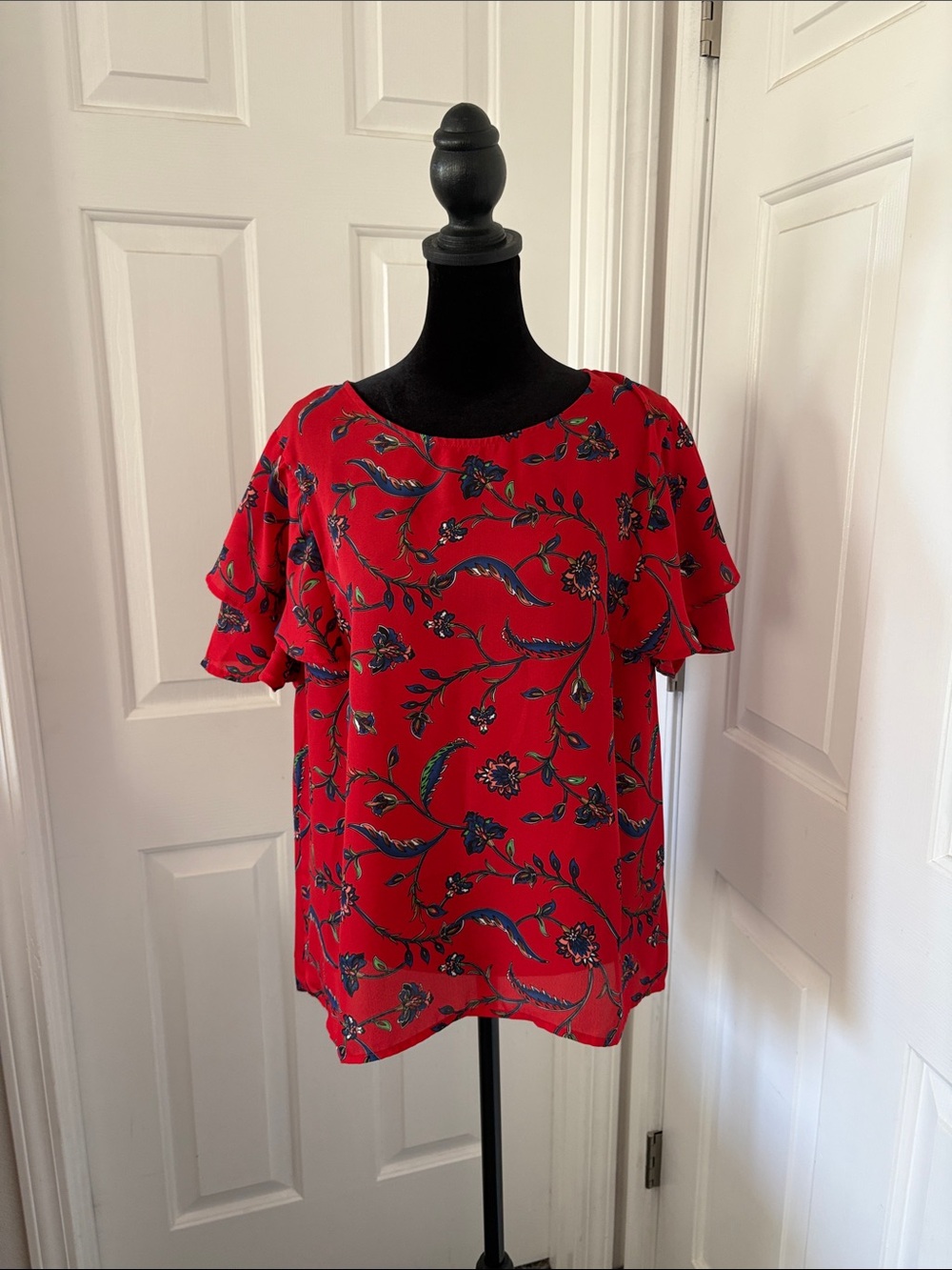W5 Red Botanical Print flutter-sleeve blouse
